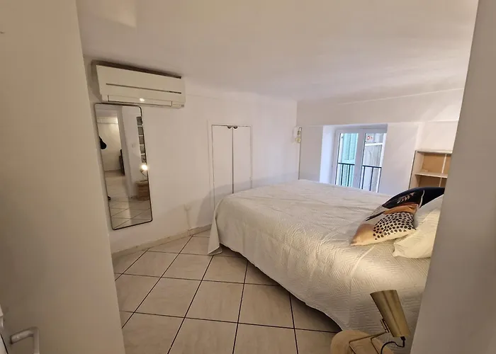 Le Cosy - Place Massena شقة نيس